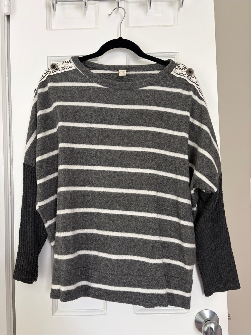 Women's Gray & White Striped Crew Neck Sweater
